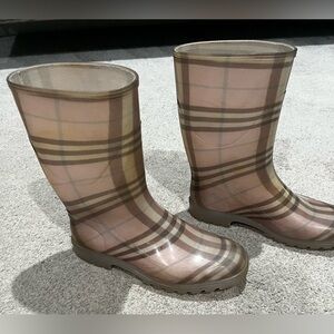 Burberry Nova Check Pink Rain Boots, Women’s Size 36, US 6, Made in Italy